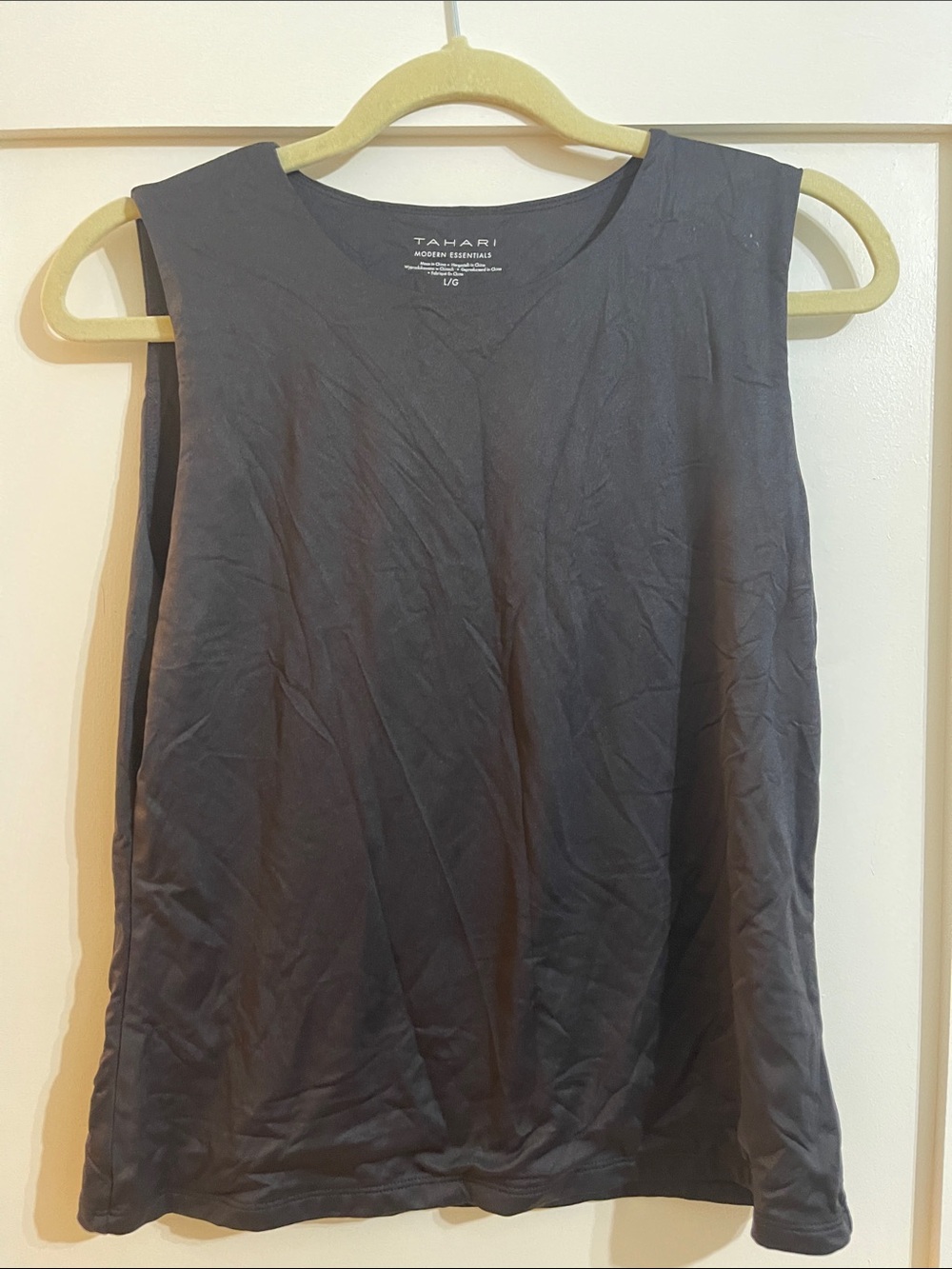 Tahari Black Sleeveless Tank Top